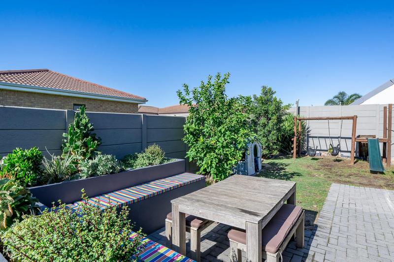 4 Bedroom Property for Sale in Viking Village Western Cape